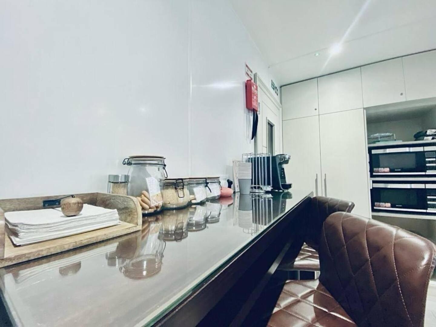 Apt 12 Luxury Living Chic Studio Steps From Beach Brighton Ngoại thất bức ảnh