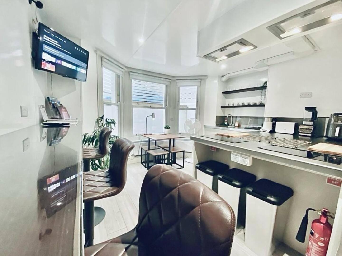 Apt 12 Luxury Living Chic Studio Steps From Beach Brighton Ngoại thất bức ảnh
